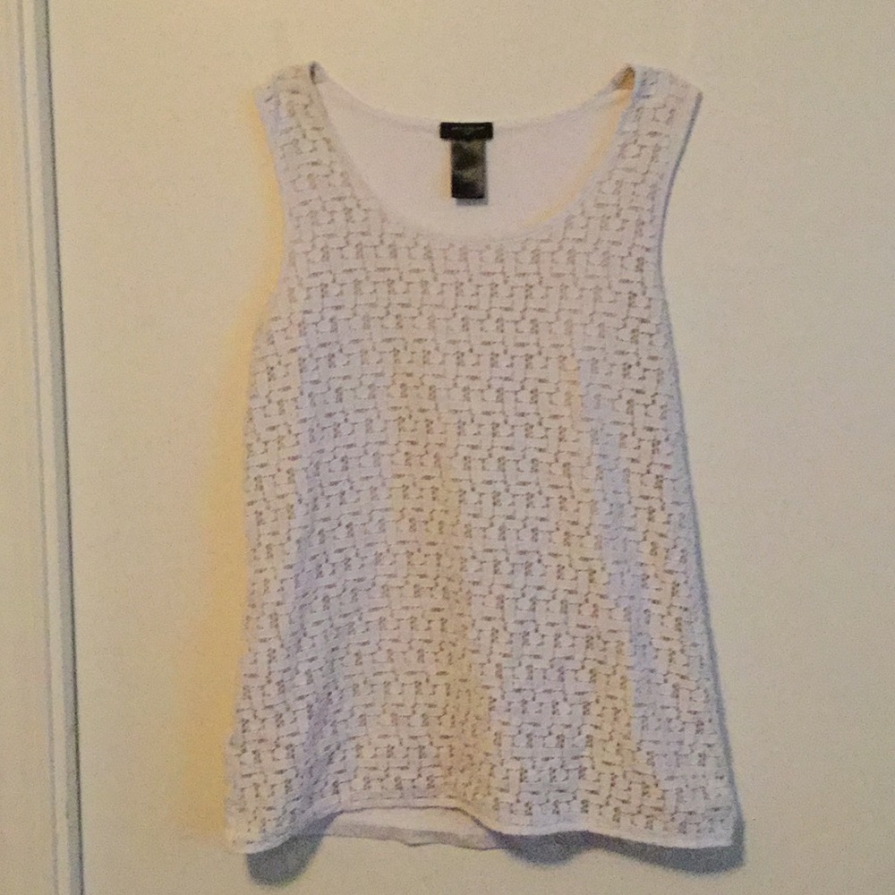White lace tee